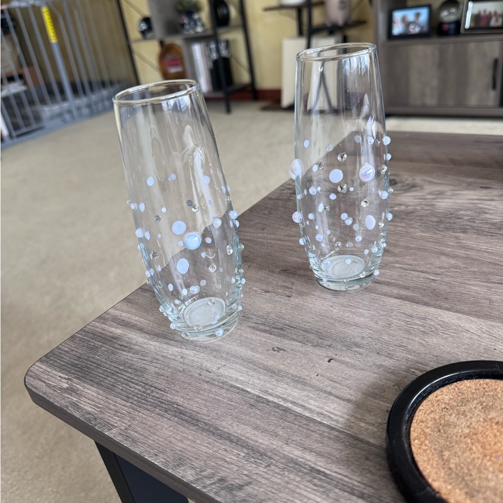 Elegant Clear flutes with White Accents